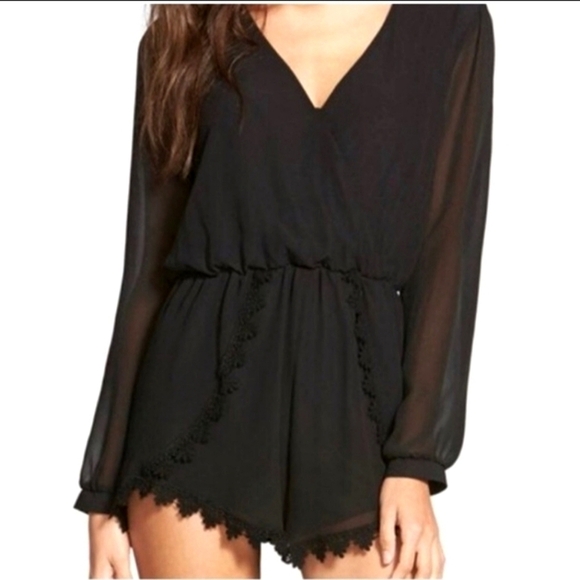 ASTR the Label Black Lace Trim Romper size xs - Picture 4 of 8